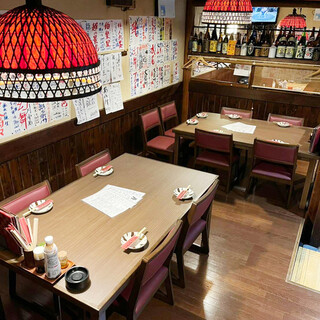 小上がり席もテーブル席になりました。