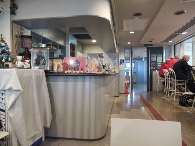 Bi. Spring Cafe photo 4