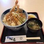 やぶ屋総本店 - 特製天丼と香の物と味噌汁