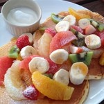 ターコイズ - フルーツパンケーキ