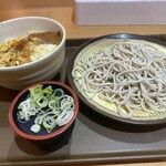 とらそば - かつ丼ともりそばセット