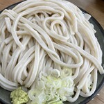 Daisuke Udon - ちょっと柔らかいうどん　並で700gもあり