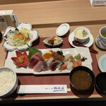 Sushi Masatei - 刺身定食1700円、サラダ•茶碗蒸し300円