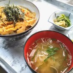 まるいち食堂 - かつ丼(￥600)。下手したらスーパーやコンビニ以下の価格！