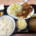 食堂米倉 - ニンニクロース焼肉定食