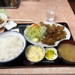 食堂米倉 - ニンニク焼肉定食