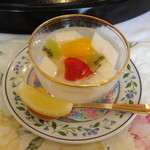 蜀天 - 杏仁豆腐