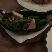 ザ タヴァン グリル＆ラウンジ - 