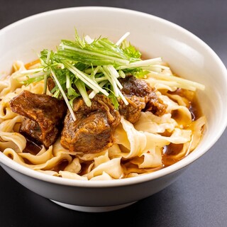 Traditional [sword noodles] ◆Enjoy exquisite Chinese food prepared by a special chef