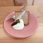 ナナイロcafe - イチゴシフォンケーキ