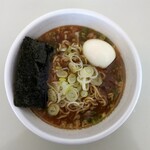 LAWSON - 料理写真:『無鉄砲』濃厚ドドド豚骨：トッピングの茹で玉子・長ねぎ・海苔は別途調達