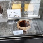 ma_ma - 料理写真:商品ショーケース　オリジナルチーズケーキとバスク