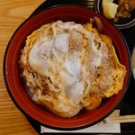 やぶ善 - かつ丼、980円。