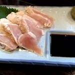 焼鳥 あばれん坊 - 鶏たたき　九州の甘めの醤油とゆず胡椒で。