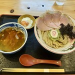 Menya Nanai Chi - 鶏と魚介の塩つけ麺　1,000円