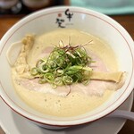 牛賀 - 牛骨ラーメン