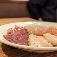 炭火焼肉ホルモン うしごろ 中目黒店 - 