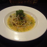 BUGreen - ② しらすどっさりペペロンチーノ、ハーフサイズ（680円）