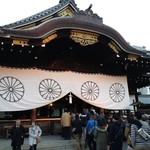 外苑休憩所 - 手を合わせ心から感謝の気持ちを伝えます