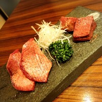 焼肉 しんうち 神楽坂 - 