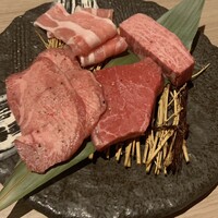 近江うし 焼肉 にくTATSU 青山本店 - 