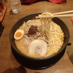 とうせんや - 辛味噌ラーメン（麺）