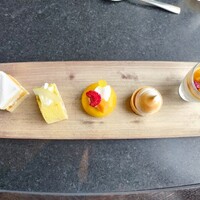 DINING & BAR TABLE 9 TOKYO - 