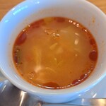 グラディート - トマトとキャベツのスープだ。