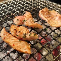 炭火焼肉ホルモン うしごろ 中目黒店 - 