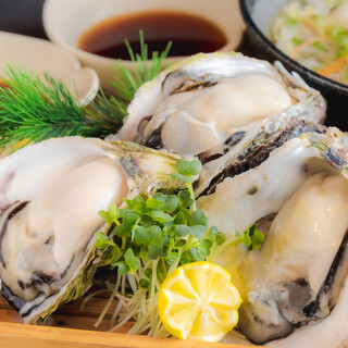 特色【比較兩種牡蛎】注重美味、大小、豐富