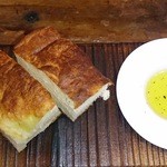 トラットリア ギヘイ - フォカッチャ