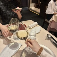CILQ - 白ワインで乾杯