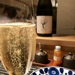 炭とワインと日本酒 イルフェソワフ - 