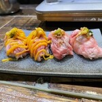 鮮屋 - 生ラム寿司2貫