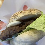 三瓶バーガー - 三瓶バーガー　693円