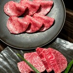 Koshitsu Yakiniku Sanbyoushi - 