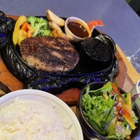 馬刺しと焼き鳥 グルマン三年坂 - 