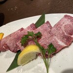 炭火ほるもん ひとすじ 本店 - 