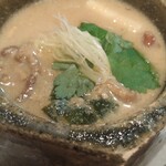 魚菜 由良 - 熱々のキノコたっぷり白味噌〜