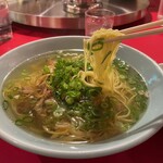 南海飯店 - ネギラーメンの麺