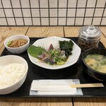 梅山鉄平食堂 - 