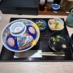 炭火焼 鰻のうな輝 - 