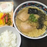 天和ラーメン - ラーメン定食（ご飯半分）900円