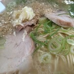江ちゃんラーメン - デカニンニク…一欠(^^)