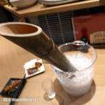 しらすくじら 極 - 竹筒の日本酒