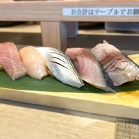 くずし寿司割烹 海月 - 特にエンガワ、小肌、信州サーモンがお気に入り