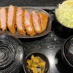 Tonkatsu Tokatsu Curry No Mise Kiseki Shokudou - 上キセキカツ定食200g(1,860円)