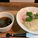 中華蕎麦 仁香 - しじみ昆布水つけ麺(醤油)1,150円