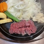 焼肉・ｽﾃｰｷ みーとがぁでん - 