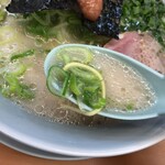 ラーメン山岡家 - 薬味ネギがシャキシャキ、スープが美味い♡